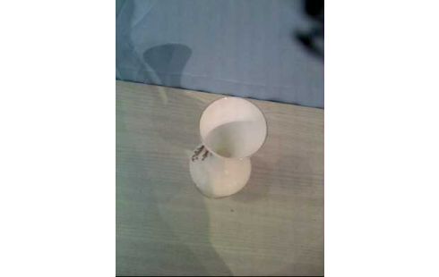 VASE GLAS WEISS GEMUSTERT