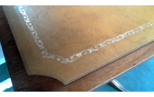 BIJZETTAFEL ENGELS LEDER OLIJF KLEUR