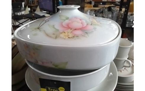 SERVICE DE VAISSELLE LIMOGES MOTIF FLEURS