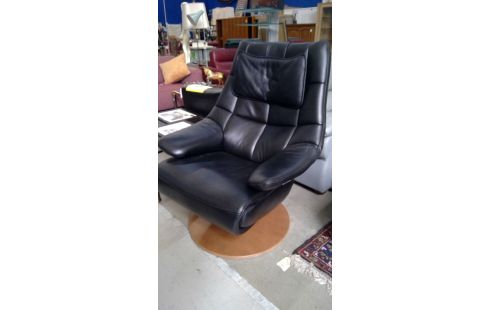 HUKLA RELAXSTOEL ZWART LEDER MET TOEBEHOREN