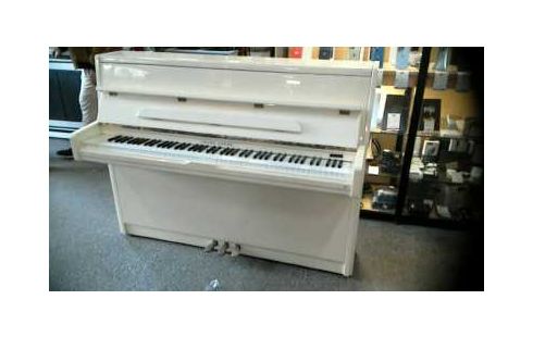 PIANO WIT YOUNG CHANG