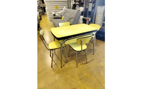 TABLE FORMICA + 4 CHAISES