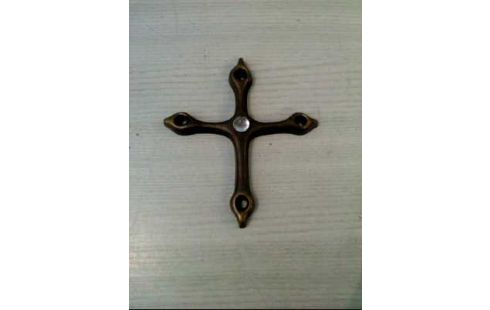 KREUZ METALL STEIN VERZIERUNG