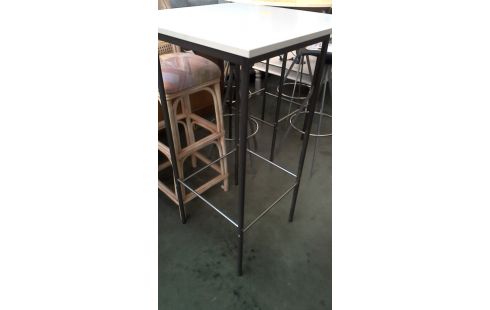 TISCH QUADRATISCH HOCH DAS STÜCK GRAU