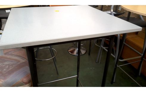 TISCH QUADRATISCH HOCH DAS STÜCK GRAU