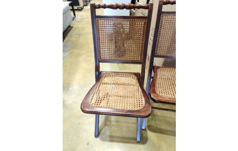 CHAISE PLIANTE CANNEE EN L'ETAT