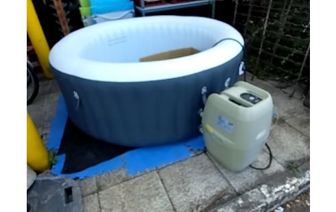 SPA GONFLABLE BESTWAY LAY Z SPA 4 PLACES