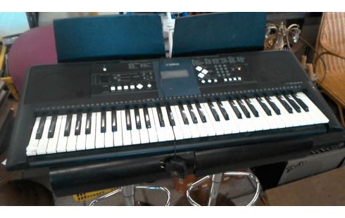 SYNTHETISEUR YAMAHA