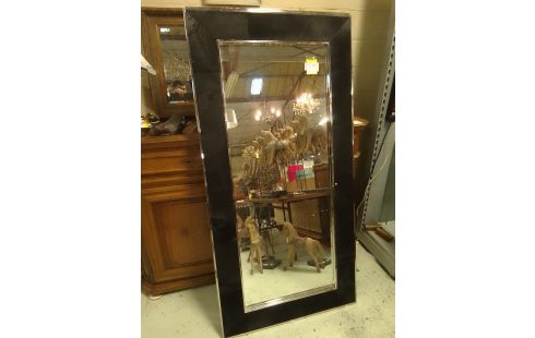 MIROIR GM CHROME ET PEAU DE VACHE 180 X 90 CM