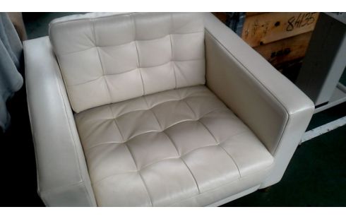 BUTACA. IKEA BEIS CUERO