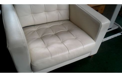 BUTACA. IKEA BEIS CUERO