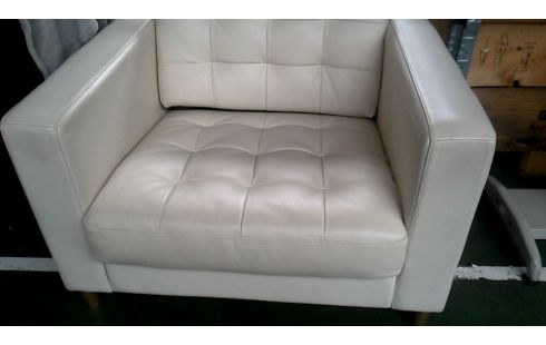 BUTACA. IKEA BEIS CUERO