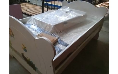 LIT ENFANT EVOLUTIF VERTBAUDET 140X90 ET 190X90 AVEC MATELAS