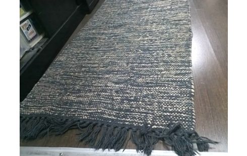 TAPIS NOIR BEIGE