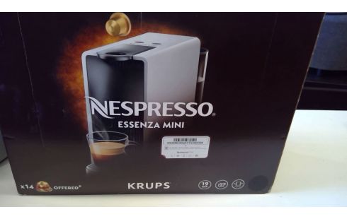 MACHINE NESPRESSO ESSENZA MINI