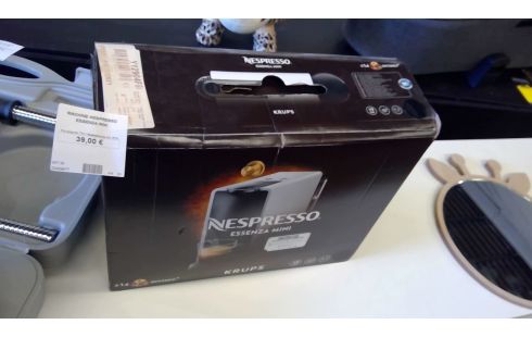 MACHINE NESPRESSO ESSENZA MINI