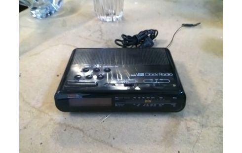 RADIO REVEIL FIRST LINE NOIR