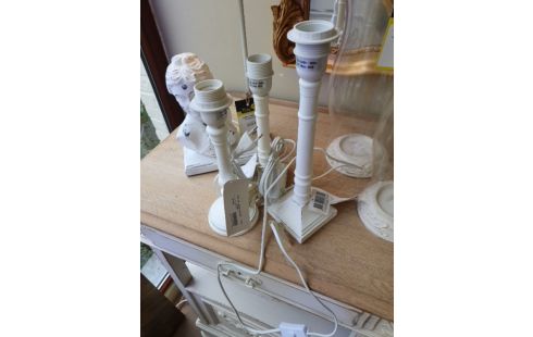 PIED DE LAMPE PATINE BLANC