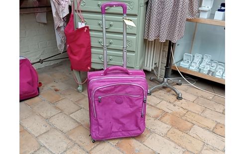 MALETTE KIPLING A ROULETTES