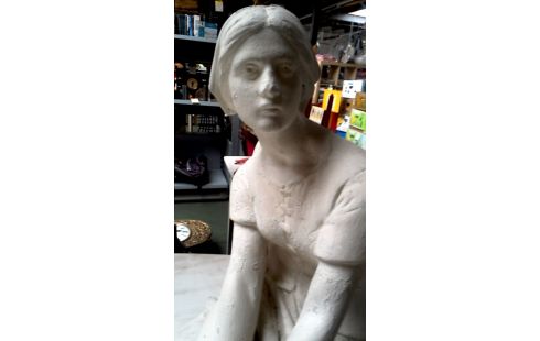 STATUE GIPS MÄDCHEN