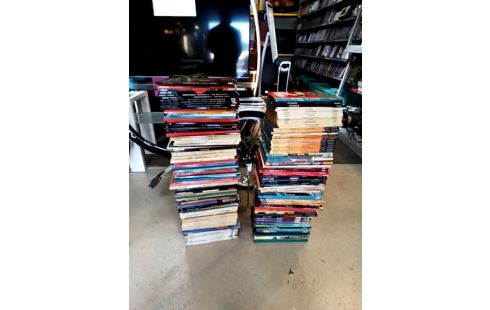 BANDES DESSINEES DIVERS THÈMES / COLLECTION