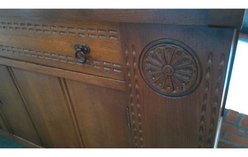 APARADOR BAJO CASTAÑO ROBLE MACIZO 2 PUERTAS / 2 CAJONES