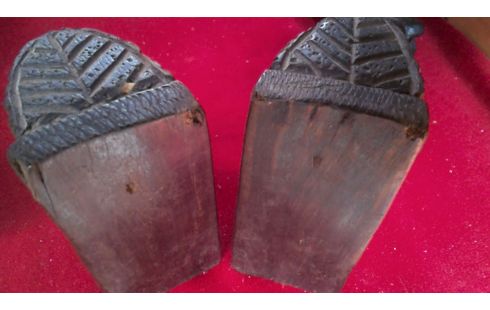 SERRE LIVRES 2 CORPS AFRICAIN EBENE