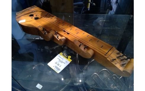 INSTRUMENT DE MUSIQUE ESPINETTE