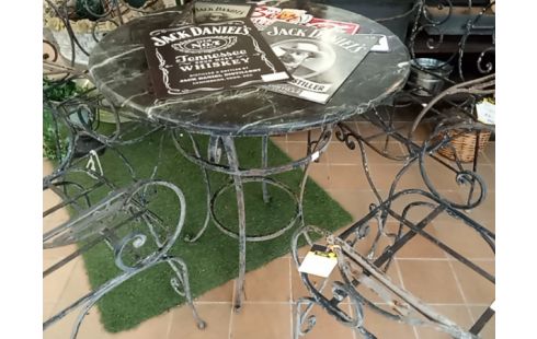 TABLE MARBRE FER FORGE PIED NOIR
