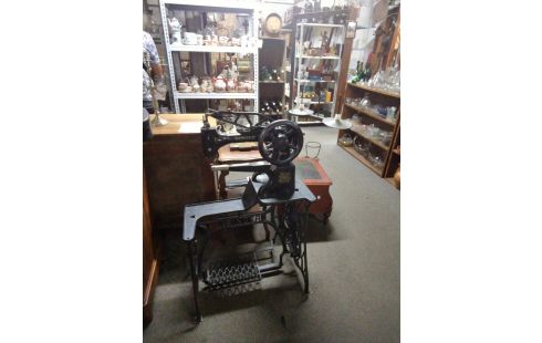 MACHINE A COUDRE CUIR SINGER