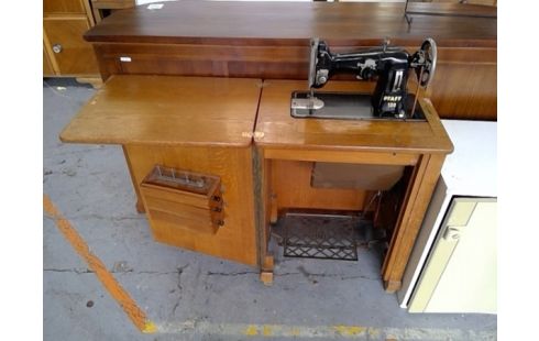 MACHINE A COUDRE PFAFF SEMI PRO