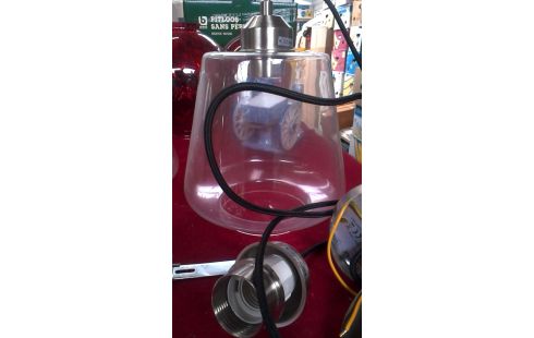 SUSPENSION GLACE L UNITE