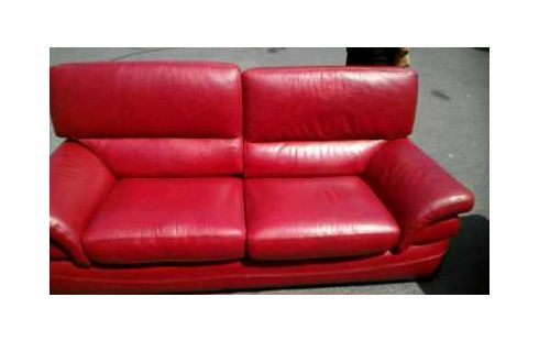 SOFÁ ROJO