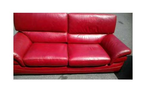 SOFÁ ROJO
