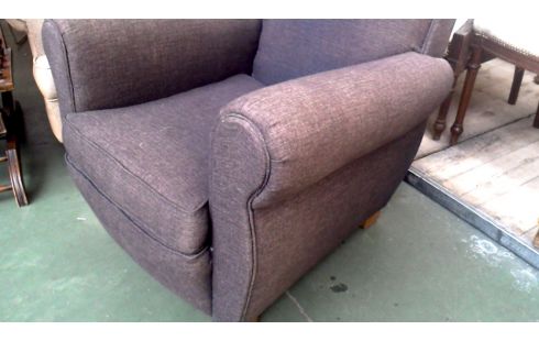 SILLÓN DE CUERO CLUB NEGRO PARDO TEJIDO