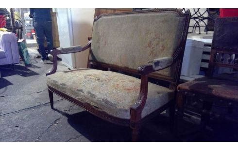 POLSTERBANK LUDWIG XVI