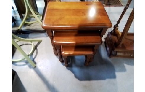 TABLE GIGOGNE X3 MERISIER