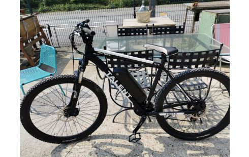 VTT TALENT ÉLECTRIQUE NOIR-BLANC+ACCESSOIRES