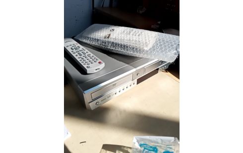 MAGNETOSCOPE COMBI DVD+ ACC RES