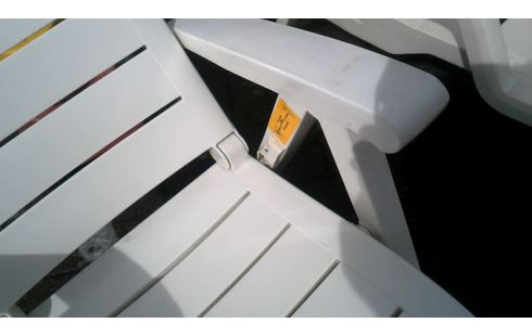 TUINSTOEL WIT PVC VERSTELBAAR