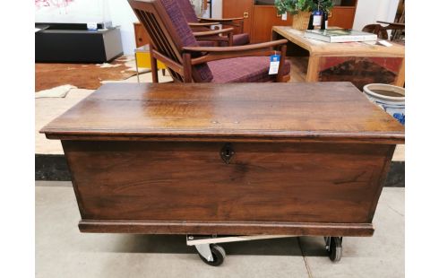 COFFRE ANCIEN EN CHÊNE