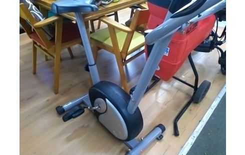 VELO D'APPARTEMENT .