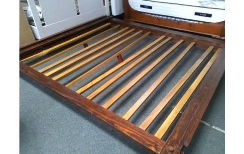 LIT JAPONAIS 180X200 (SANS LES VIS, UNE LATTE ABIMEE)