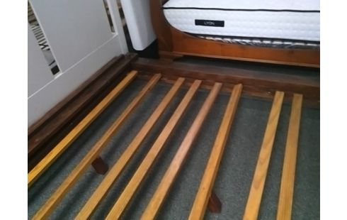 LIT JAPONAIS 180X200 (SANS LES VIS, UNE LATTE ABIMEE)