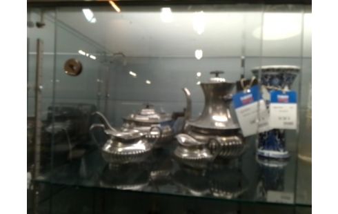 SERVICE A THE ANGLAIS