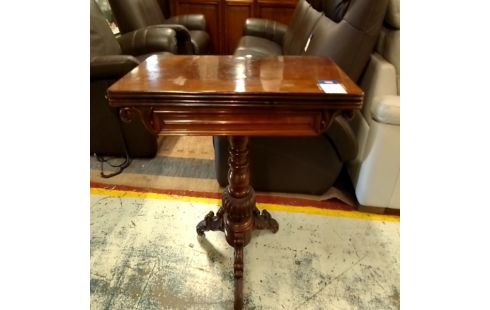 TABLE DE JEU STYLE ANGLAIS