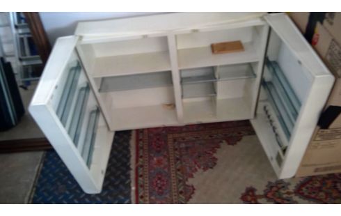 BADKAMERKAST VINTAGE