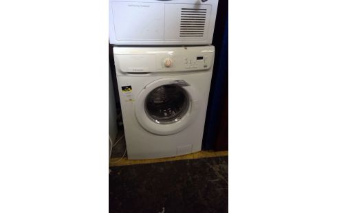 MACHINE A LAVER ELECTROLUX
