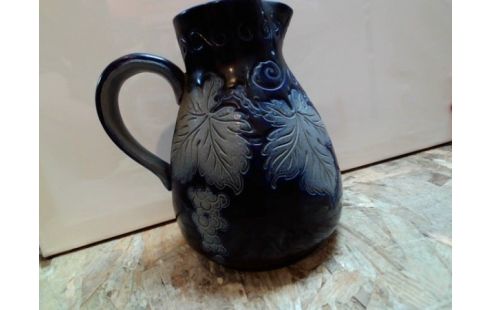 PICHET GRES GRIS BLEU "GRAPPES DE RAISINS"