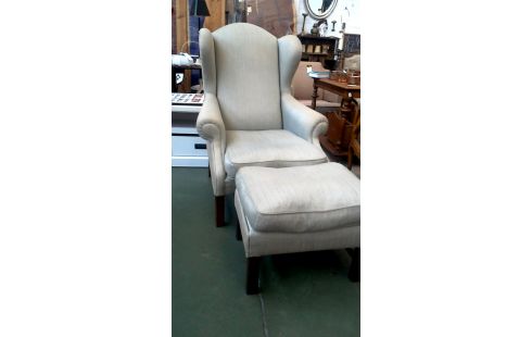 SILLÓN DE CUERO CLUB MET